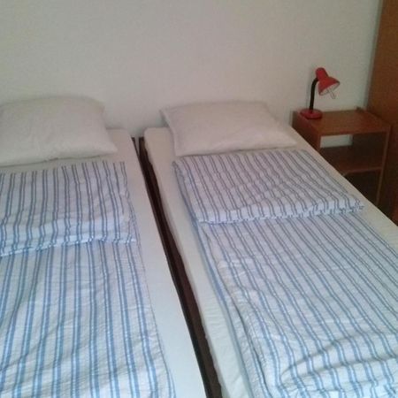 Guesthouse Daniel Oradea Extérieur photo