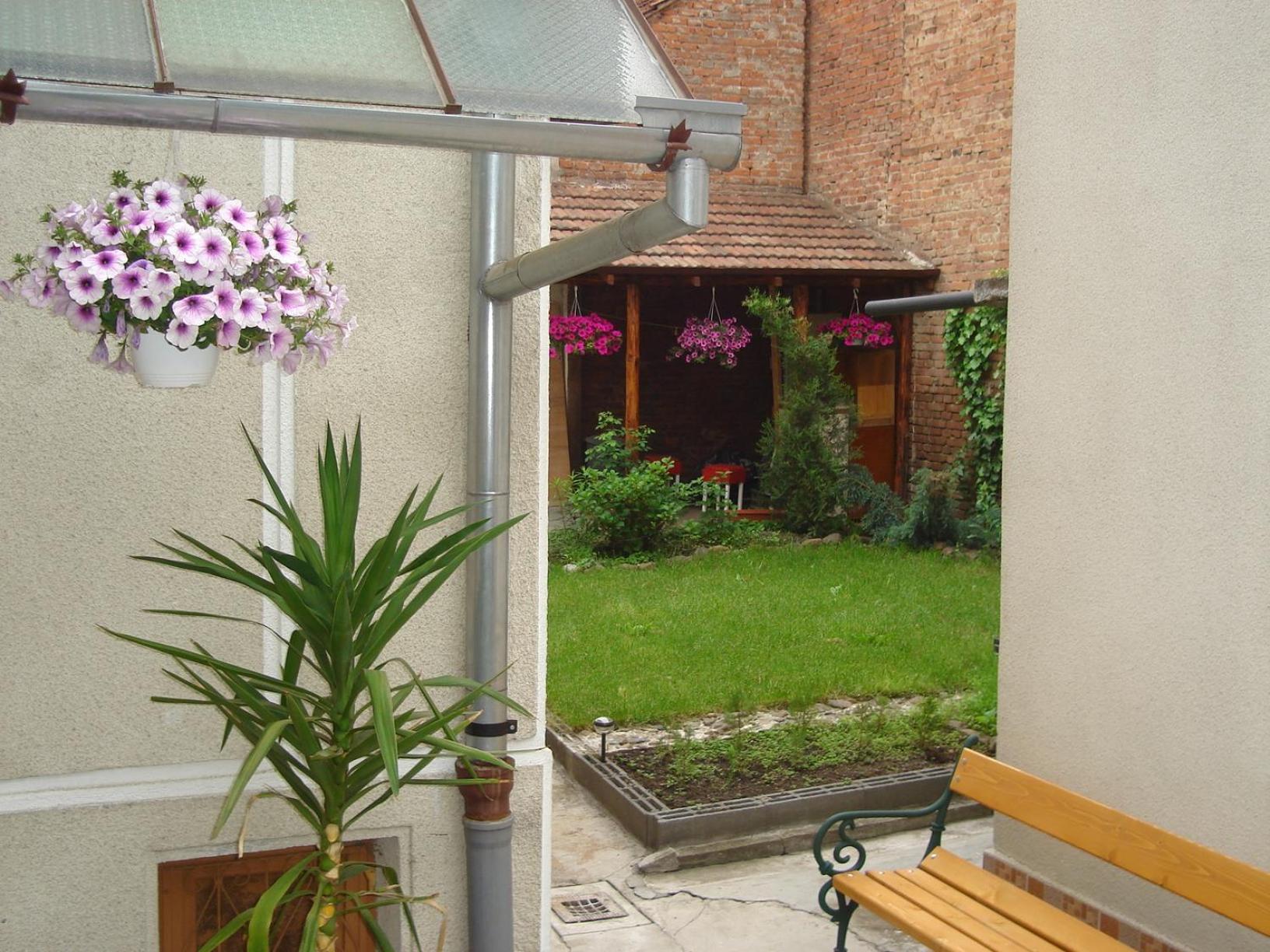 Guesthouse Daniel Oradea Extérieur photo