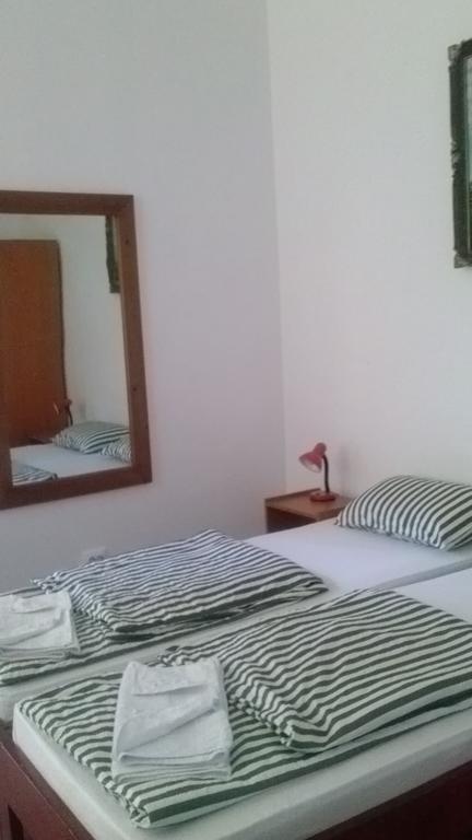 Guesthouse Daniel Oradea Extérieur photo